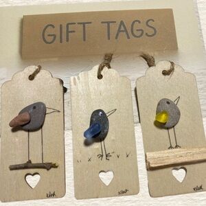 3 x Handmade pebble art gift tags. Add a whimsical touch to your gift giving.